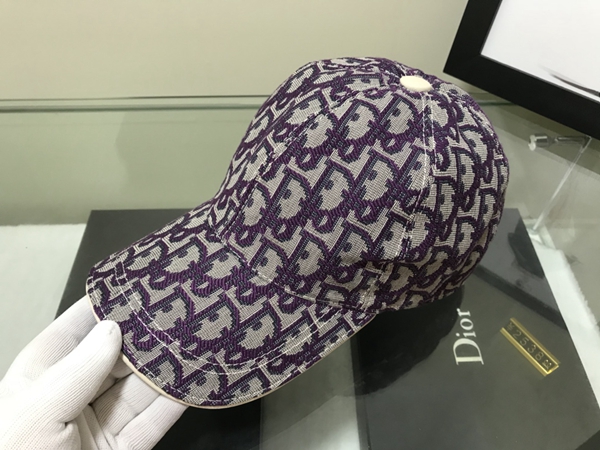 ブランド帽子正面デザイン